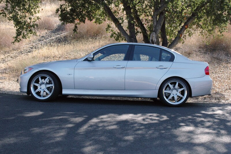 Dinan 07-11 BMW 335i/335xi (E90) Free Flow Axleback Exhaust System - Black Tips