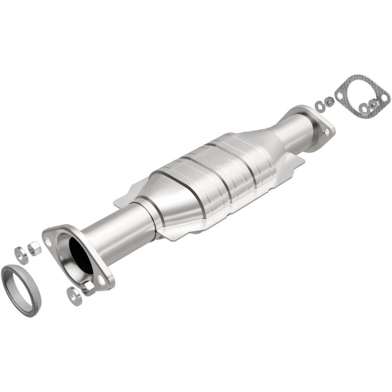 MagnaFlow Direct Fit Catalytic Converter 01-02 Montero 3.5L Rear