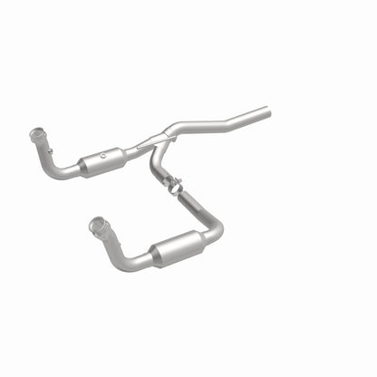 MagnaFlow 2008 Jeep Liberty 3.7L Direct Fit Converter