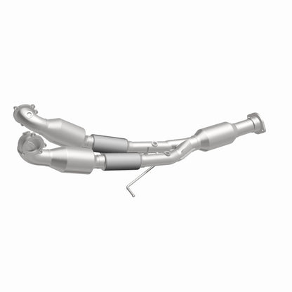 MagnaFlow 02-05 S80 2.9 L Underbody Direct Fit Converter
