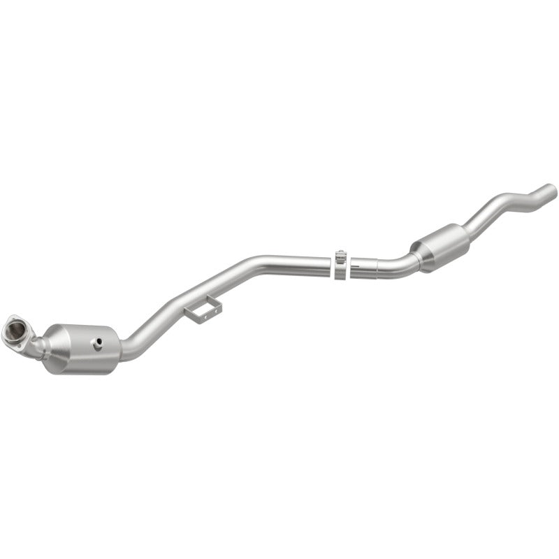 MagnaFlow Direct Fit Catalytic Converter 07-09 Mercedes E350 3.5L