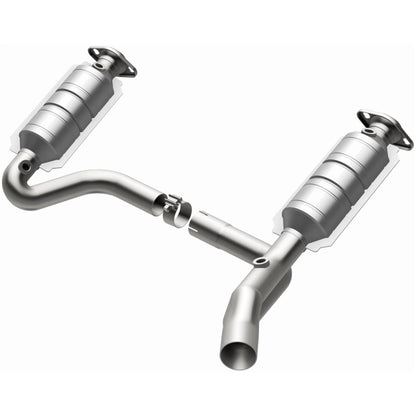 MagnaFlow Direct Fit Catalytic Converter RAIDER- 2006 8 4.7L OEM