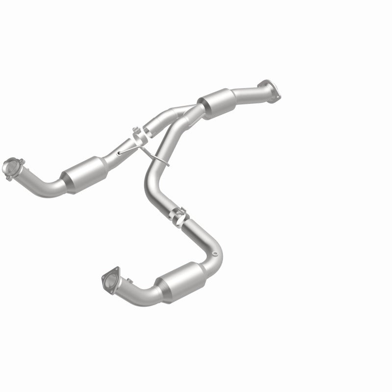 MagnaFlow 12-14 Chevrolet Silverado 2500 HD 6.0L Direct Fit Converter