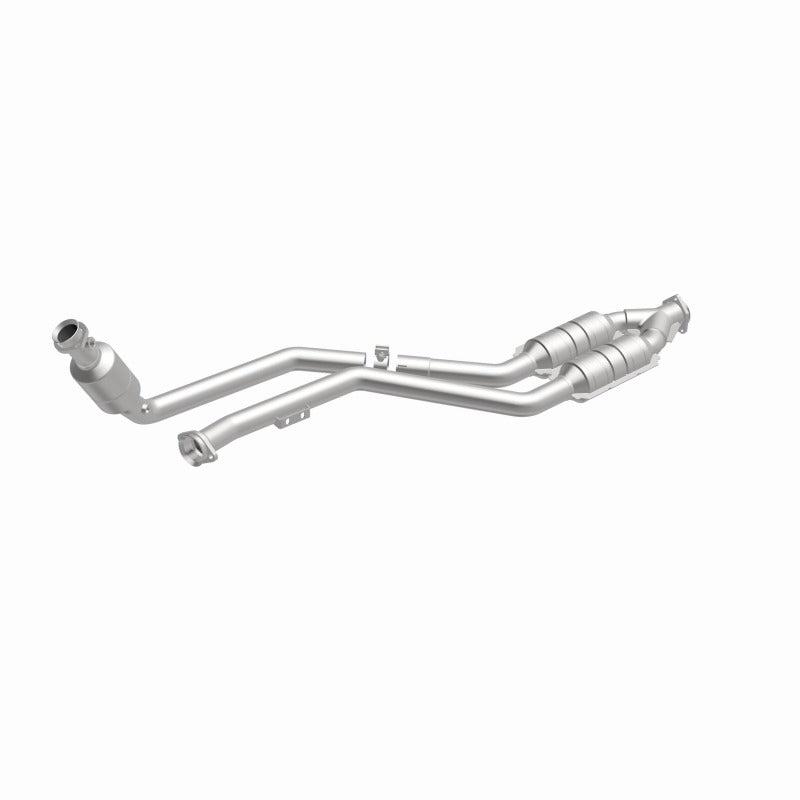 MagnaFlow Direct Fit Catalytic Converter 99-00 Mercedes CLK320 3.2L