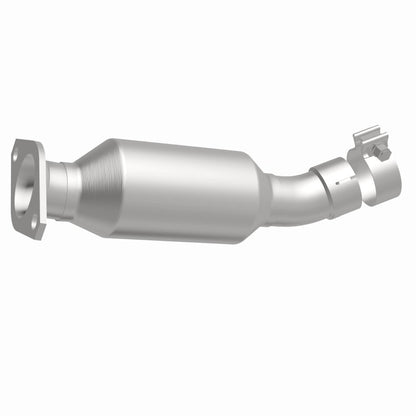 MagnaFlow 14-15 Prius C L4 1.5 OEM Underbody Direct Fit Converter