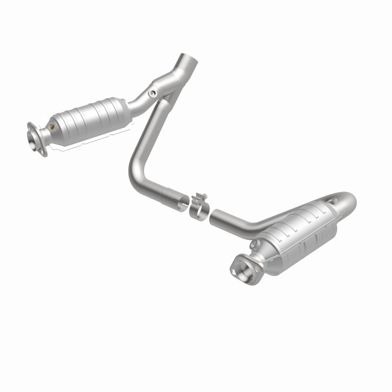 MagnaFlow Direct Fit Catalytic Converter 05-07 Dodge Durango 3.7L/4.7L