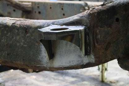 Rustbuster Front Cab Mount Left Side