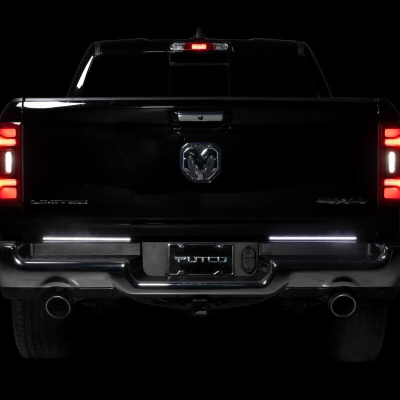 Putco 09-22 Jeep Wrangler JK/19-22 Ram 1500/2500 18in Split Red Light Blade Direct Fit Kit Red/White