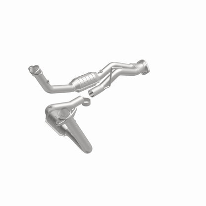 MagnaFlow Direct Fit Catalytic Converter 07-08 Jeep G/C OEM