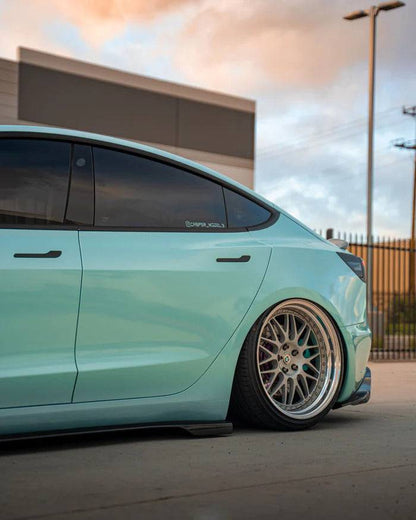 Adro A15A10-1402 TESLA MODEL 3 CARBON FIBRE V2 SIDE SKIRTS (2017+)