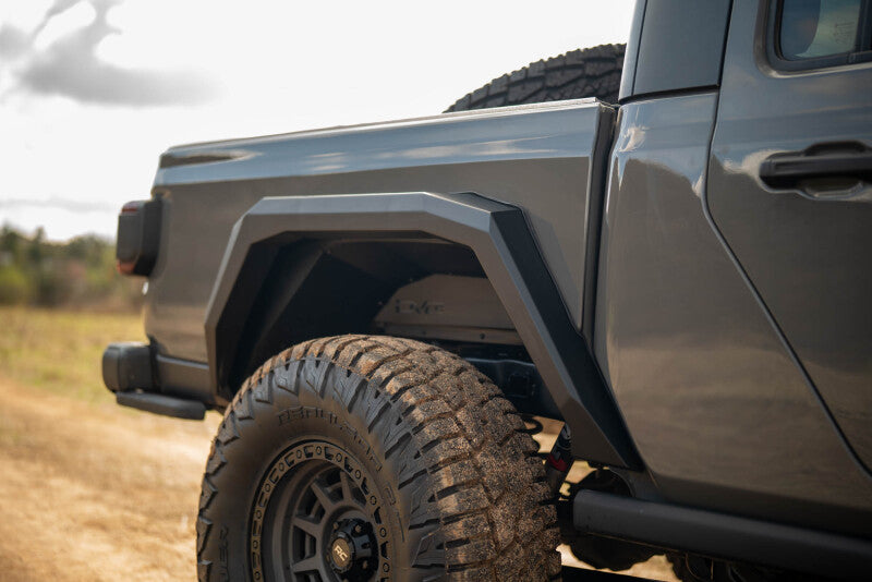 DV8 Offroad 20-25 Jeep Gladiator JT Armor Fender Flares