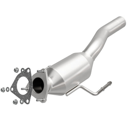MagnaFlow Direct Fit Catalytic Converter 04-06 Porsche Cayenne 3.2L