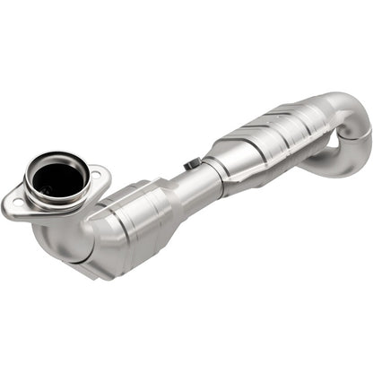 MagnaFlow Direct Fit Catalytic Converter 03-04 Ford Expedition 5.4L V8 Driver Side