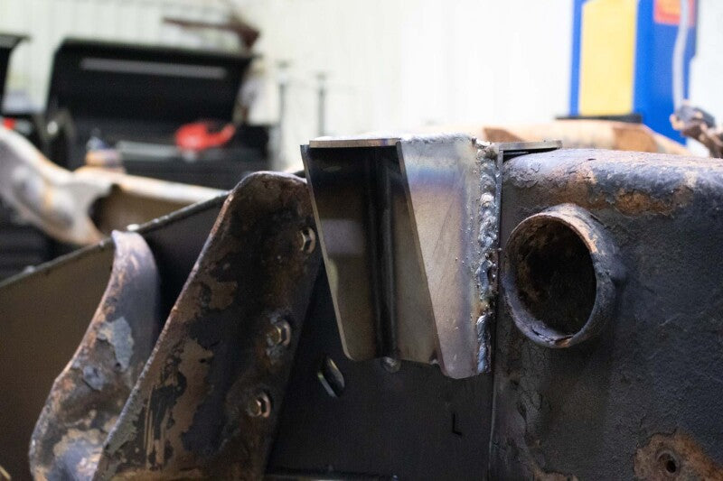 Rustbuster Center Bed Mount