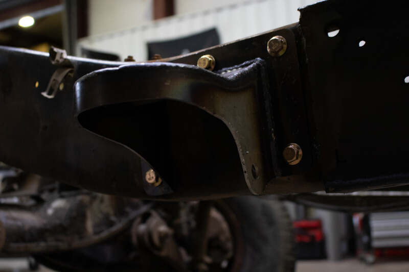 RustBuster Rust Buster 81-87 Chevy C/K10 Front Cab Mount