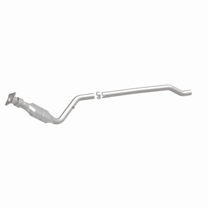 MagnaFlow Direct Fit Catalytic Converter 96-00 Caravan 3.0L