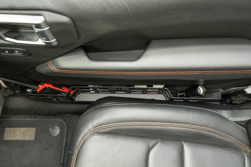 DV8 Offroad 18-25 Jeep Wrangler JL Electric Seat Front Door Molle Pockets
