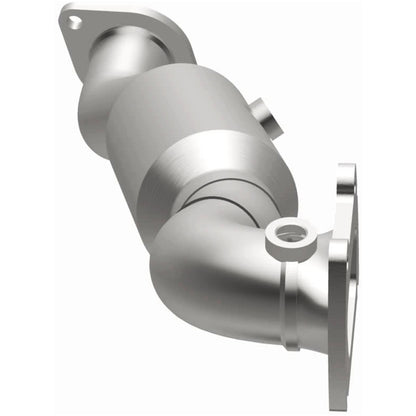 MagnaFlow Direct Fit Catalytic Converter 15-19 Ram 1500 3.6L OEM Grade Fed/EPA Compliant Manifold