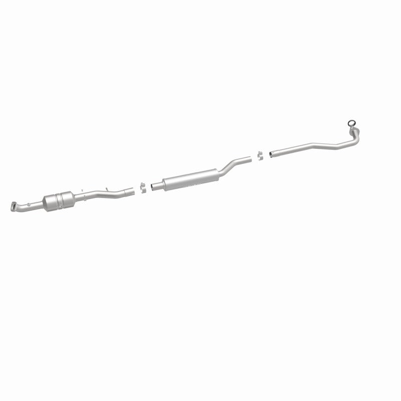 MagnaFlow Direct Fit Catalytic Converter 2008-2009 OUTLANDER 2.4 L Underbody