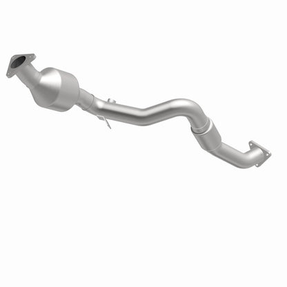 MagnaFlow Direct Fit Catalytic Converter 07 VW Touareg 3.6L Front close