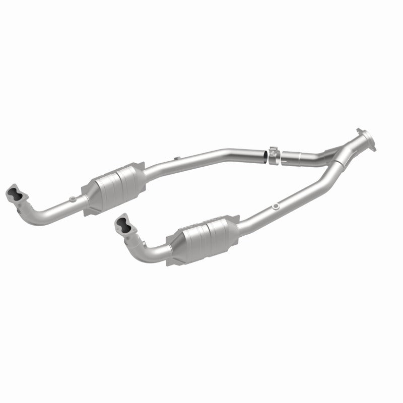 MagnaFlow Direct Fit Catalytic Converter OEM 2003 Land Rover Discovery Underbody