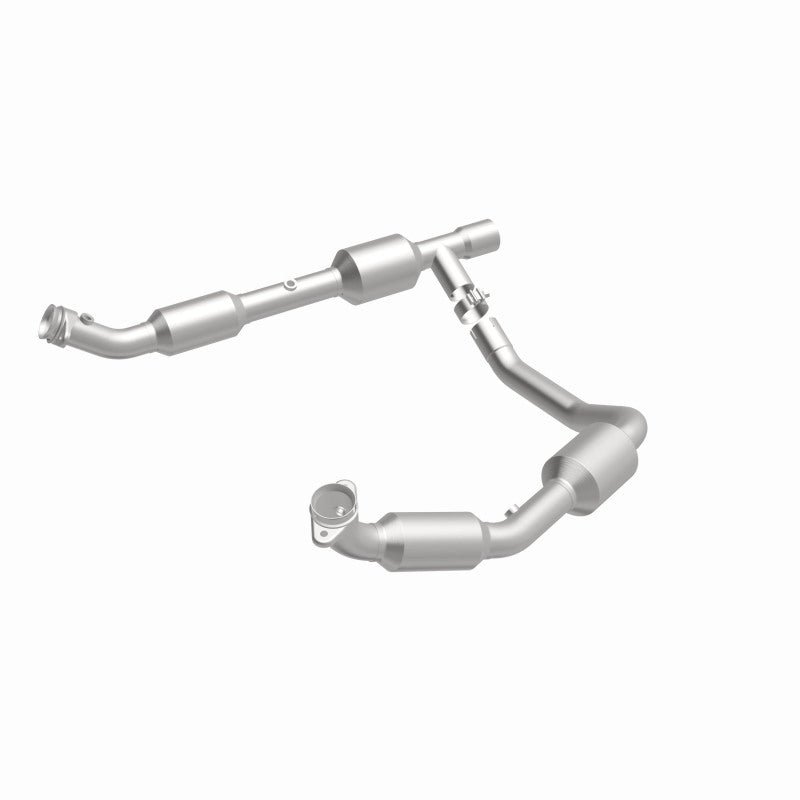 MagnaFlow Direct Fit Catalytic Converter 05-06 Ford E-350 Super Duty 5.4L