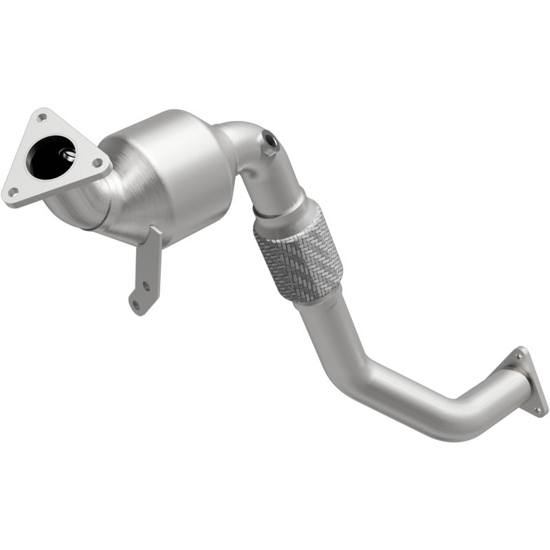MagnaFlow Direct Fit Catalytic Converter 07 VW Touareg 3.6L Rear close