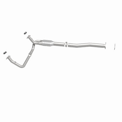 MagnaFlow Direct Fit Catalytic Converter GM 1500/2500/3500 Van 96-97