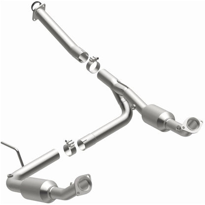 MagnaFlow Direct Fit Catalytic Converter OEM 2004-2005 Ford Explorer/Mercury Mountaineer Underbody