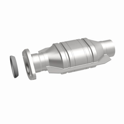 MagnaFlow Direct Fit Catalytic Converter 01-03 Highlander underbody