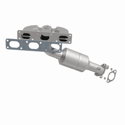 MagnaFlow Direct Fit Catalytic Converter BMW 5 04-05 Rear Mani