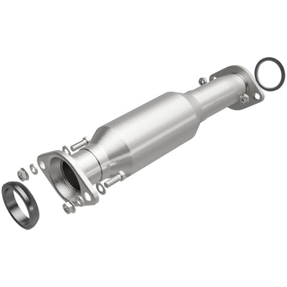 MagnaFlow Direct Fit Catalytic Converter 06-07 Mazda 6 2.3L OEM Underbody
