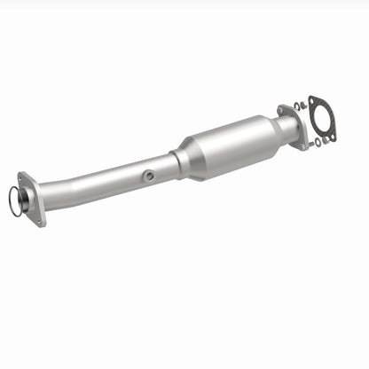 MagnaFlow 05-06 Nissan Titan 5.6L Direct Fit Converter