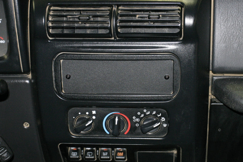 Tuffy Products Tuffy Stereo Dash Cutout Cover Plate- Black