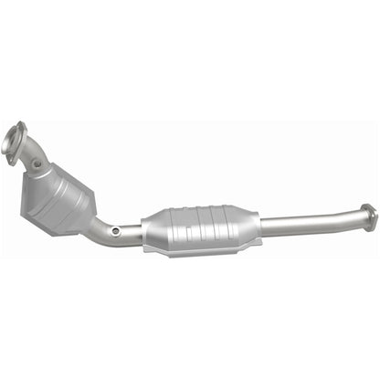 MagnaFlow Direct Fit Catalytic Converter 03-05 Crown Vic 4.6 P/S OEM