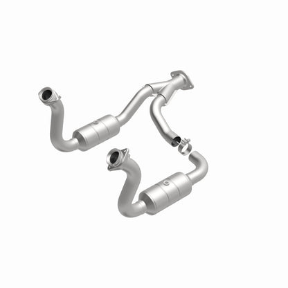 MagnaFlow 08-10 Ford F-350 Super Duty 6.8L Direct Fit Converter