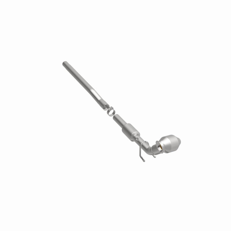 MagnaFlow Direct Fit Catalytic Converter 13-15 VW Beetle 2.0L / 14-15 VW Jetta/Passat 1.8L
