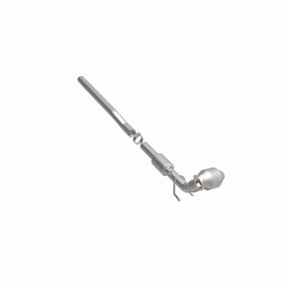 MagnaFlow Direct Fit Catalytic Converter 13-15 VW Beetle 2.0L / 14-15 VW Jetta/Passat 1.8L