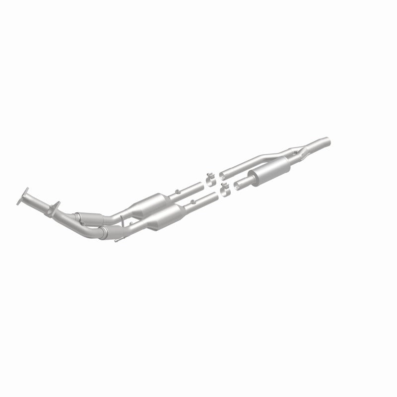 MagnaFlow Direct Fit Catalytic Converter 06- Audi A3 Quattro 3.2L