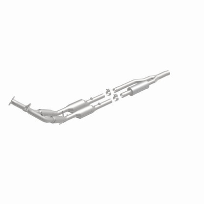 MagnaFlow Direct Fit Catalytic Converter 06- Audi A3 Quattro 3.2L