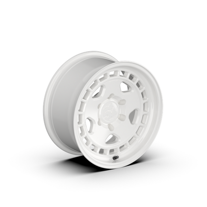 fifteen52 Turbomac HD Classic 17x8.5 / 6x135 BP / 0 ET / 87.1mm CB / 4.75in BS / Classic White Wheel