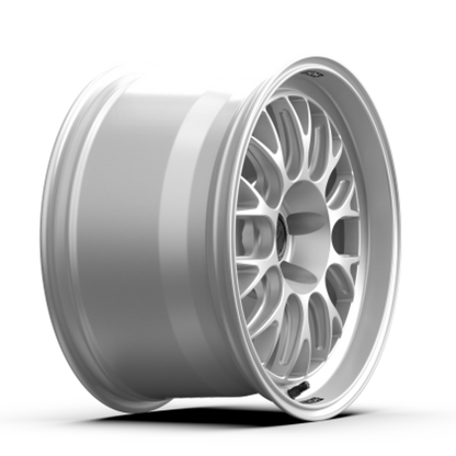 fifteen52 Holeshot RSR 19x9.5 5x114.3 38mm ET 73.1mm Center Bore Radiant Silver Wheel