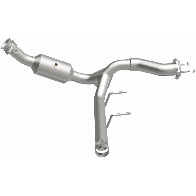 MagnaFlow 2021 Ford F-150 Right Underbody 5L Direct Fit Converter