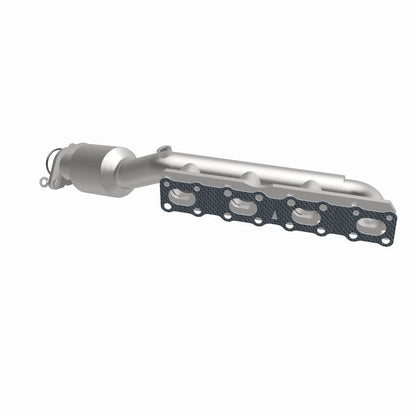 MagnaFlow 2004 Nissan Titan 5.6L Direct Fit Converter