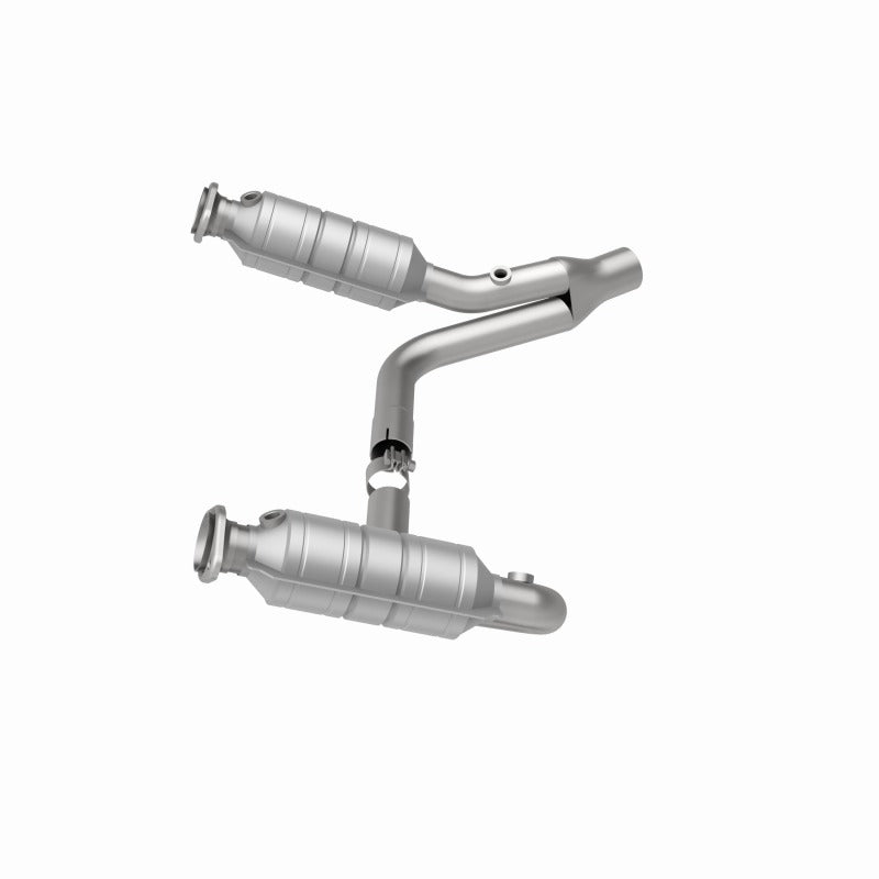 MagnaFlow Direct Fit Catalytic Converter Raider 2006 8 4.7L