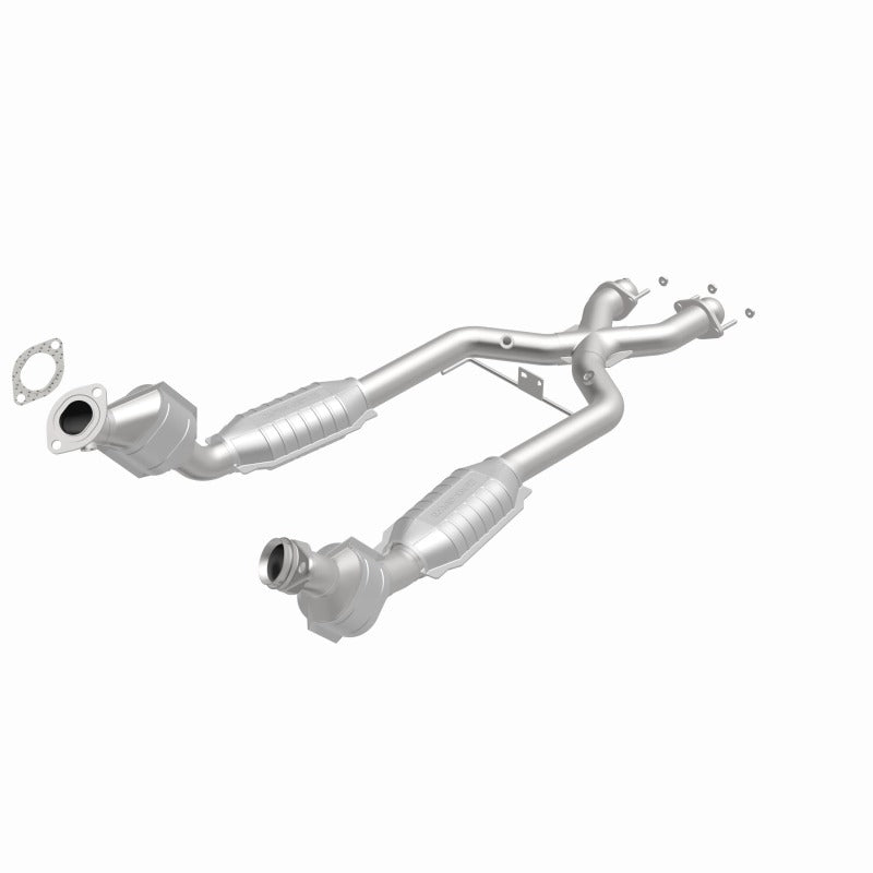 MagnaFlow Direct Fit Catalytic Converter 96-98 Ford Mustang 4.6L