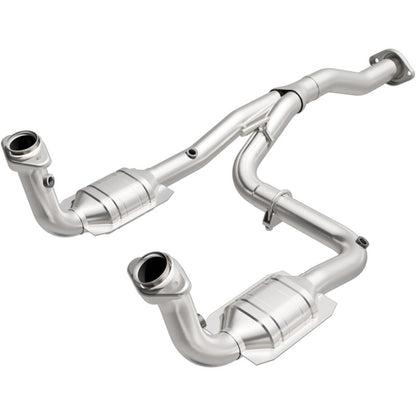 MagnaFlow Direct Fit Catalytic Converter 07 Jeep Liberty 3.7L OEM