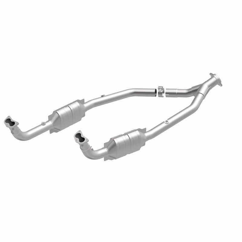 MagnaFlow Direct Fit Catalytic Converter OEM 2003 Land Rover Discovery Underbody