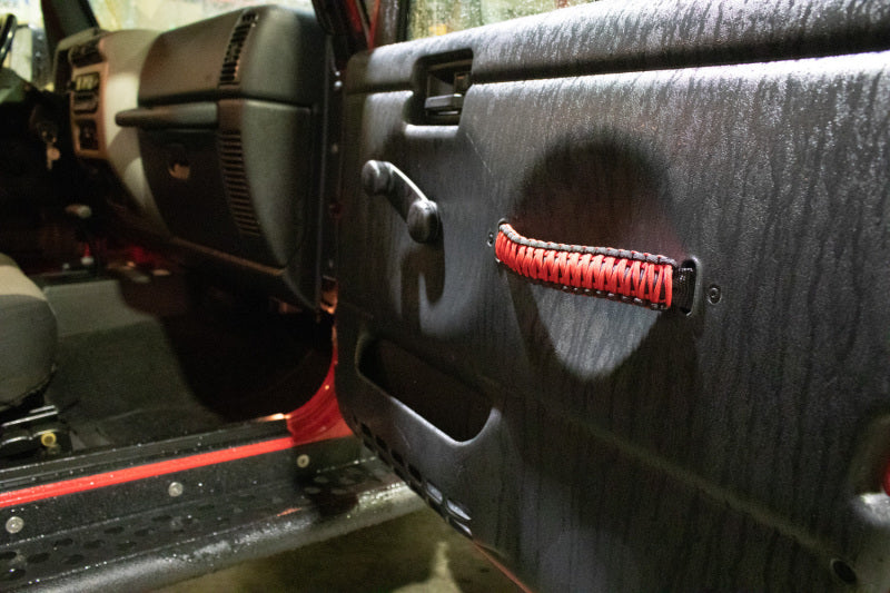 Fishbone Offroad 97-06 Jeep Wrangler Paracord Door Handles - Black/Red