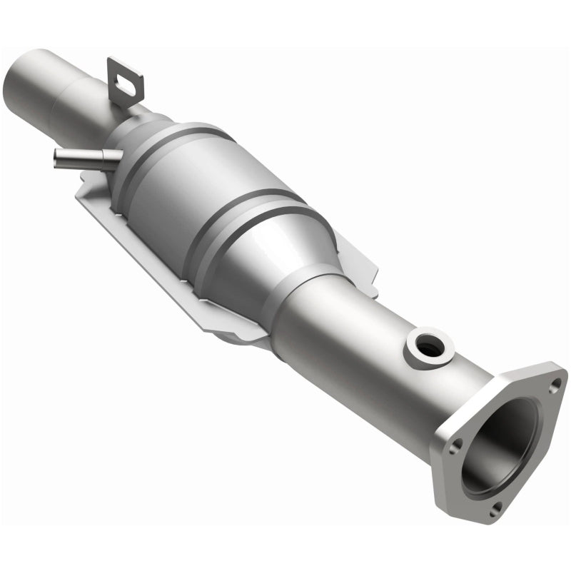MagnaFlow Direct Fit Catalytic Converter 95 Volkswagen Golf 2.8L